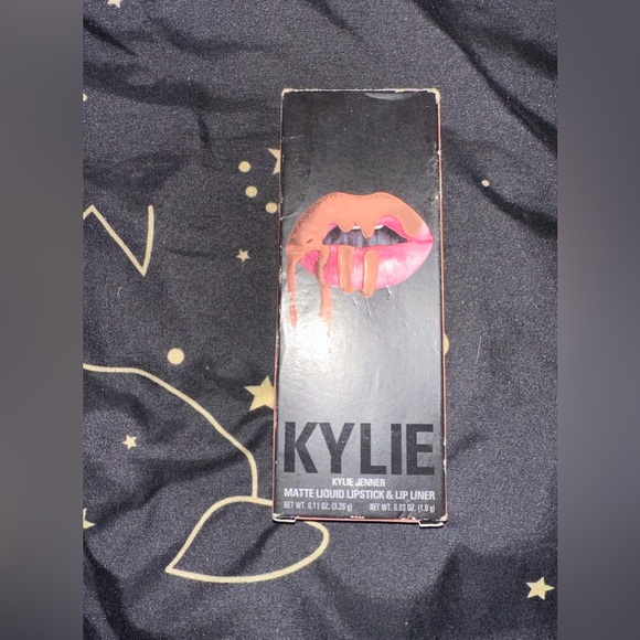 Kylie Cosmetics Lip Set - Koko K - Picture 2 of 5